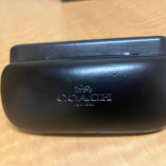 Coach Black Hard Eyeglass Case with Logo – Classic & Durable Storage - Picture 1 of 12